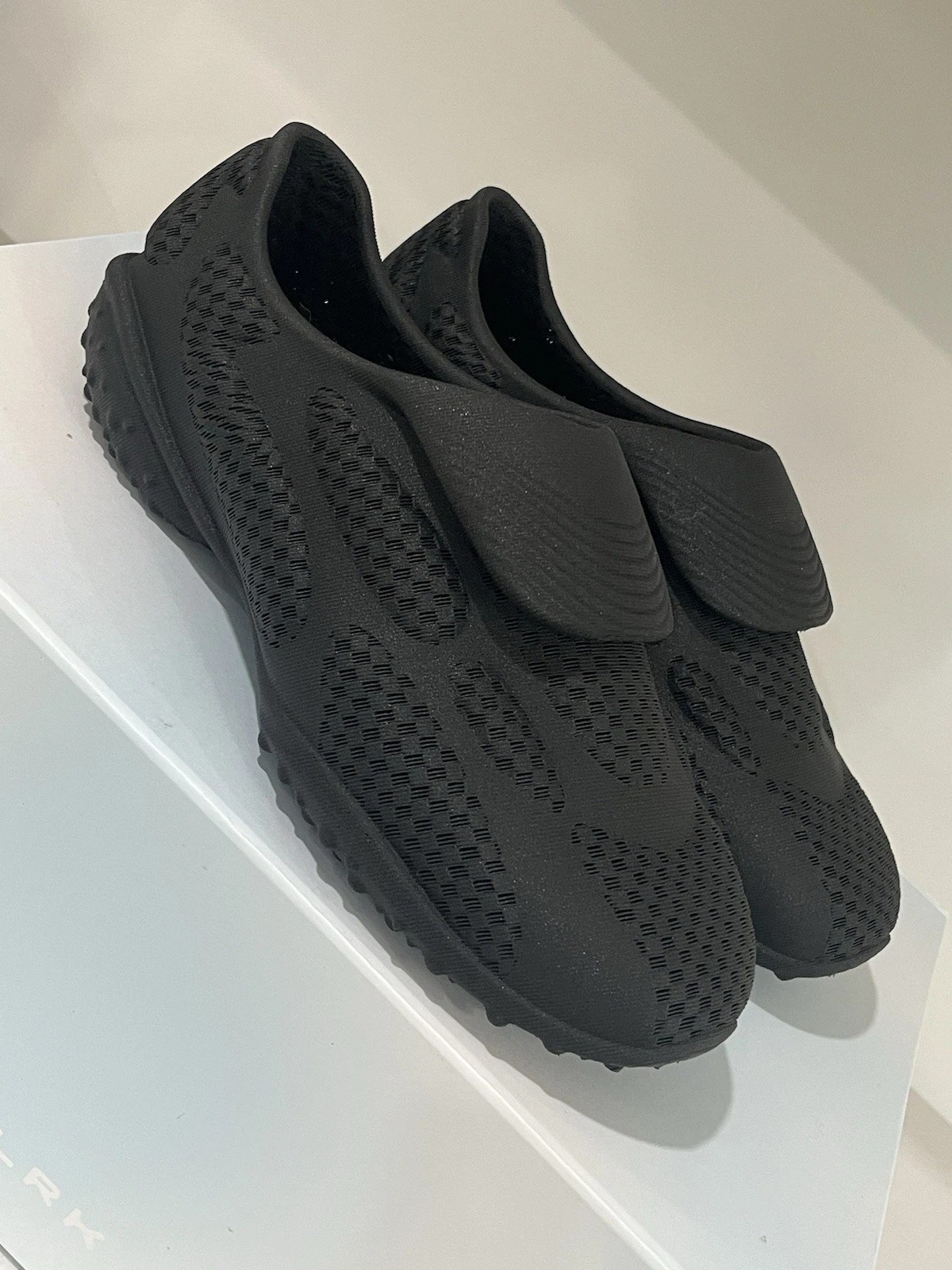 SKYLRK Justin Beiber Earthbender Cave Black 3D Printed Shoes Zellerfeld Size 11 SKYLRK Justin Beiber Earthbender Cave Black 3D Printed Shoes Zellerfeld Size 11
