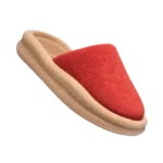 SKYLRK REST PIE SLIPPER